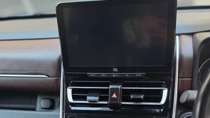 Toyota Innova Hycross Hybrid Zx (o)